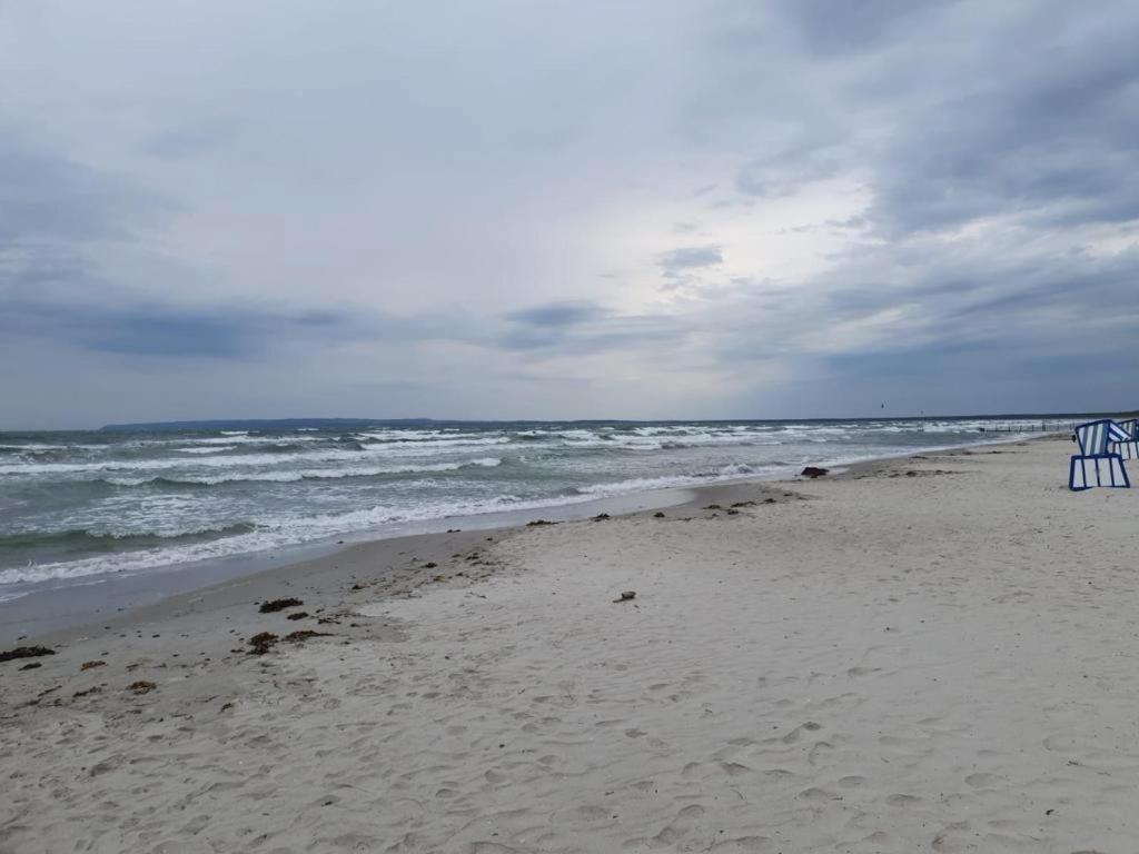 Haus Am Strand Breege Exterior foto